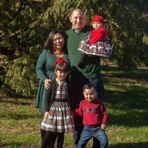 Meet your Posher, Santi